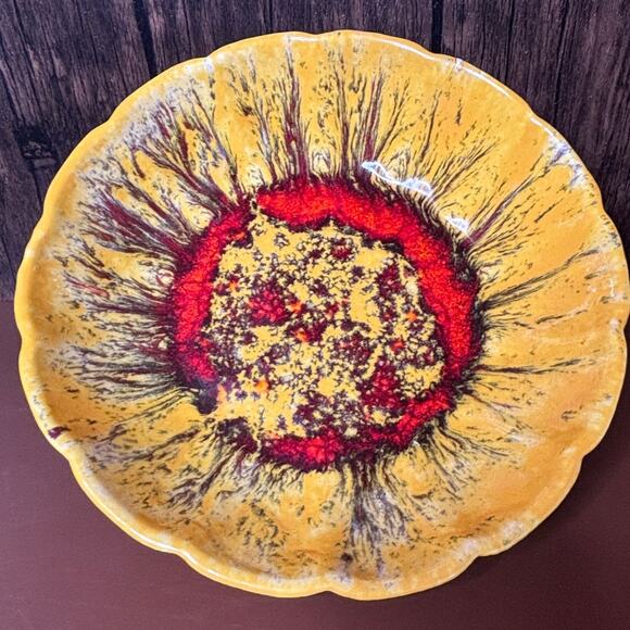 Large Vintage McCoy Pottery Sunflower Serving Bowl 11" Yellow Red Black - Picture 4 of 10